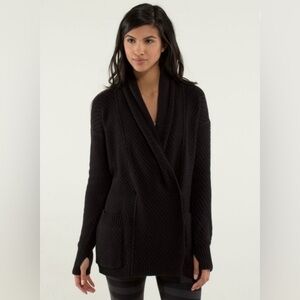 Lululemon post practice Cardi L